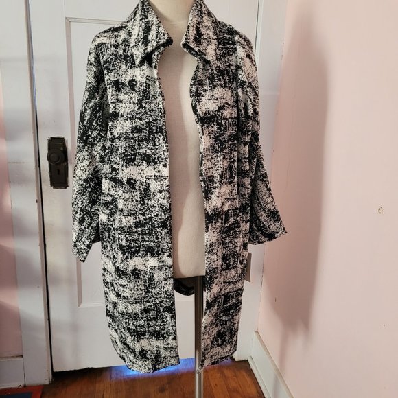 Ivanka Trump Beautiful Long Open Unlined Knit Womens M Jacket Black/White Mint - Picture 6 of 8